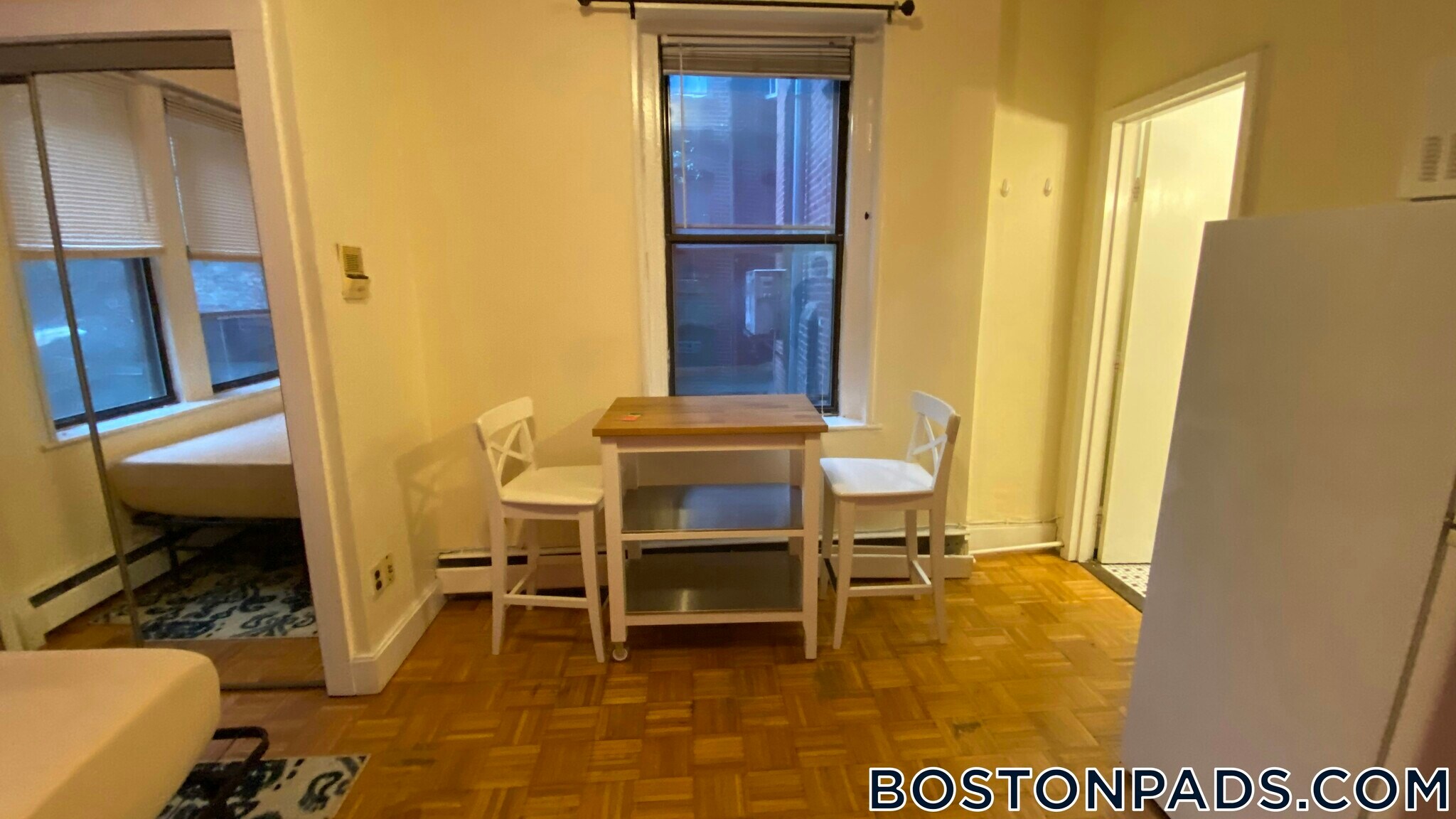 Building Photo - 40 Anderson St