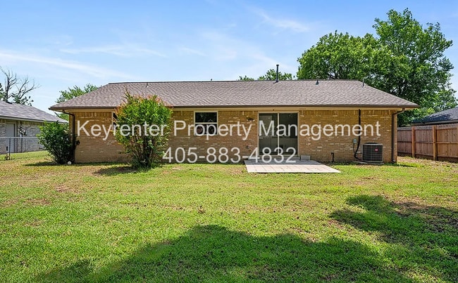 Building Photo - Spacious 3BD, 2BTH Home Right off 12th AVE Minutes from the highway and 5 Minutes from OU Campus!