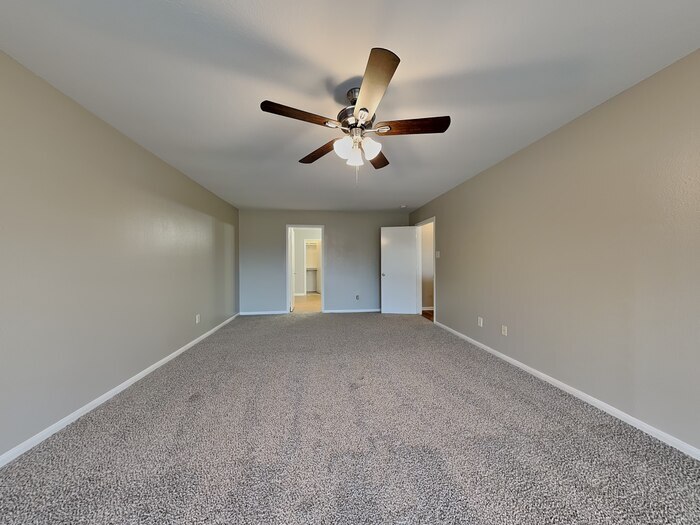 Building Photo - 10515 Berclair Dr