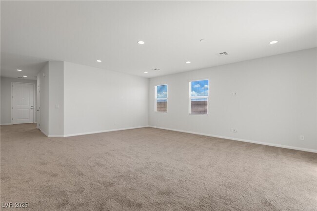 Building Photo - 5704 Steinbeck Vly St