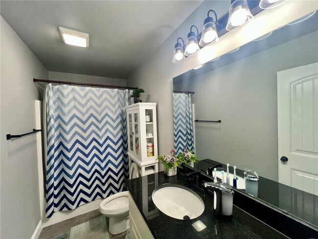 Building Photo - 2350 Cameo Ln