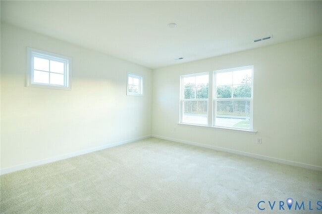 Building Photo - 240 Greenpark Rd