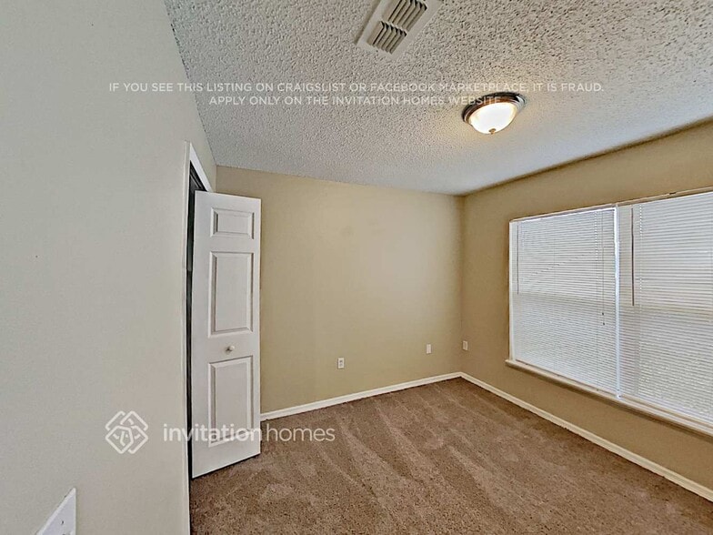 Building Photo - 2131 Marisol Loop