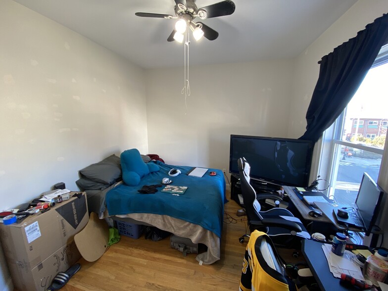 Building Photo - 39 Gorham St