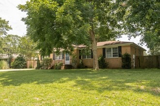 Building Photo - 1329 White House Blvd