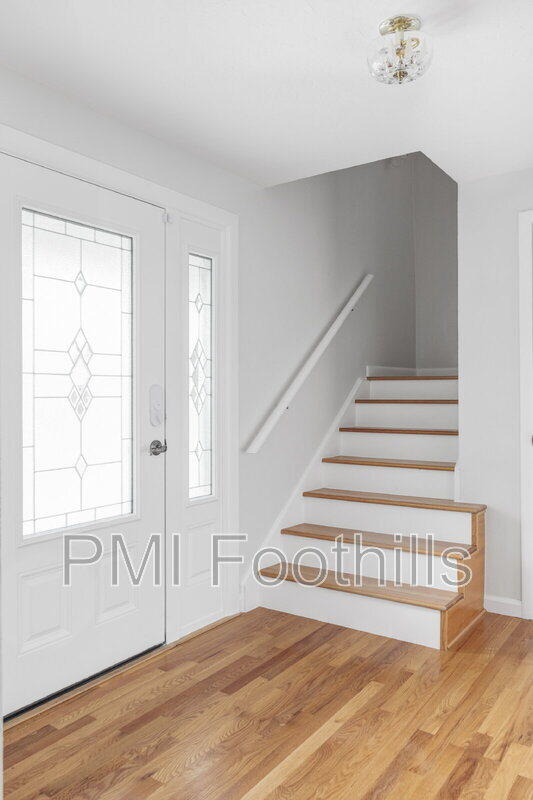 Building Photo - 6982 Estes Dr