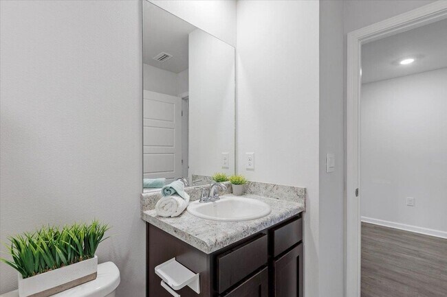 Building Photo - 4522 Rivers Landing Dr