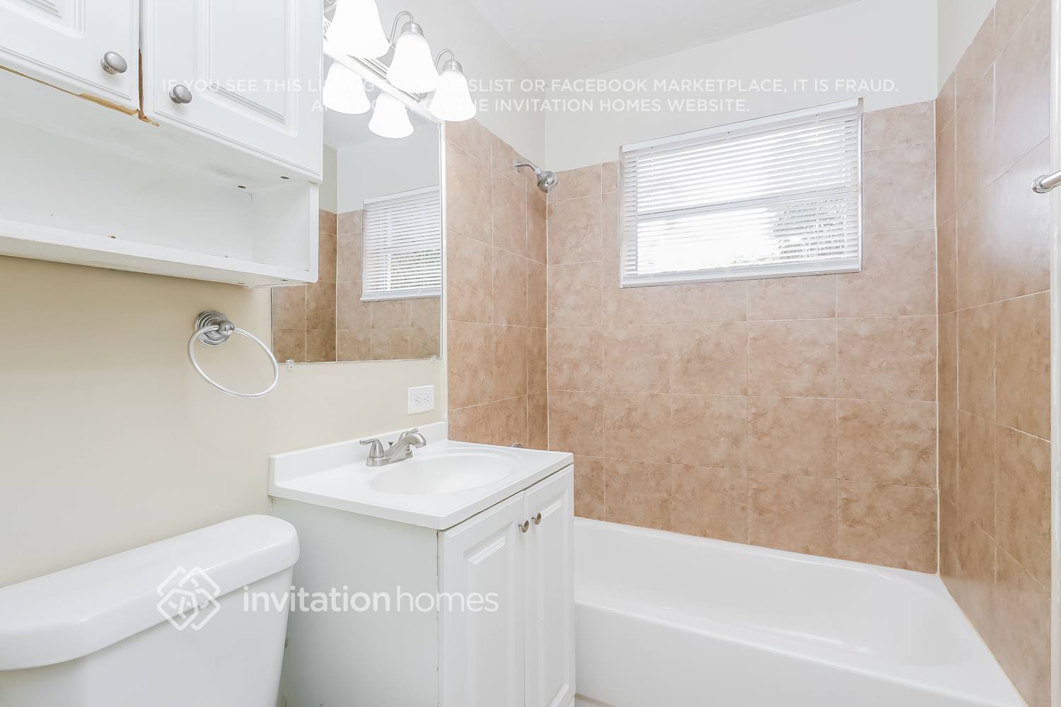 Building Photo - 862 Arlington Dr