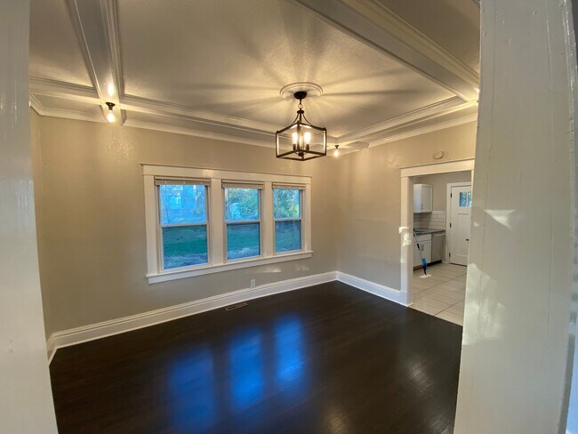 Building Photo - 4041 Euclid Ave