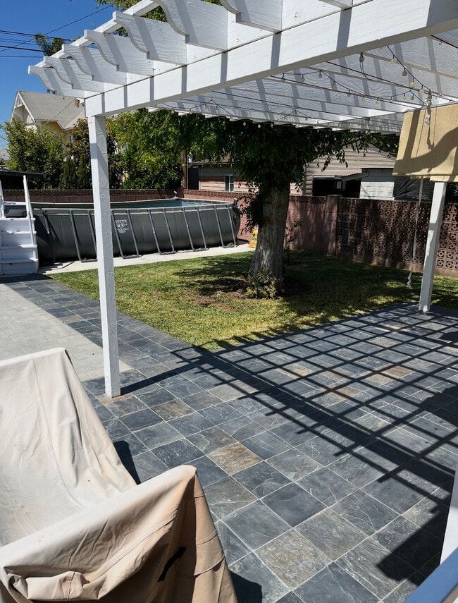 Building Photo - 4177 Halldale Ave