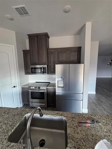 Building Photo - 308 Moss Cove Dr