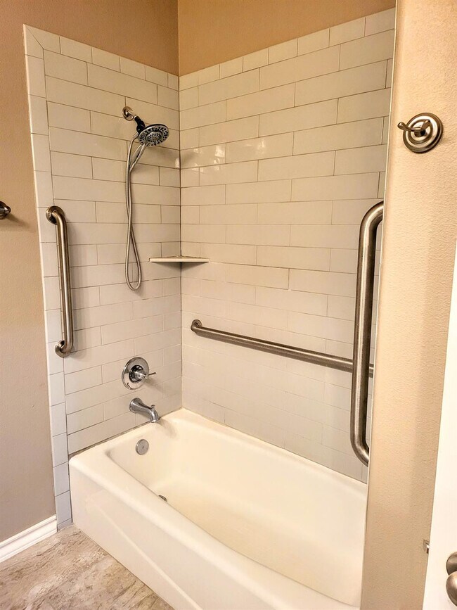 Building Photo - 2219 Quitman Ave