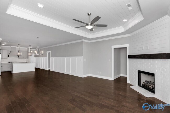 Building Photo - 415 Raleigh Elm Dr
