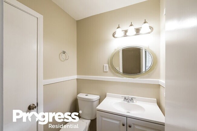 Building Photo - 924 Charles Ct