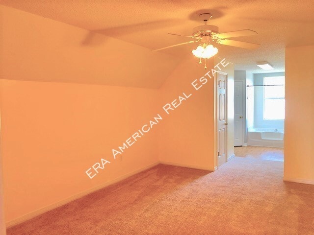 Building Photo - 150 Nicole Ln