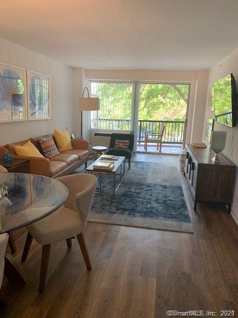 Building Photo - 1435 Bedford St