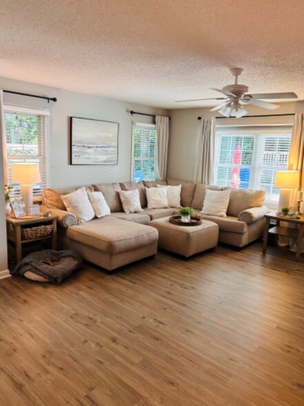 Building Photo - 1005 Winged Foot Ct