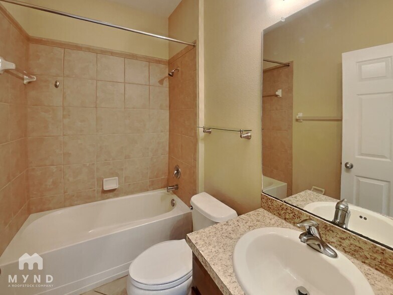 Building Photo - 7414 Forest Mere Dr