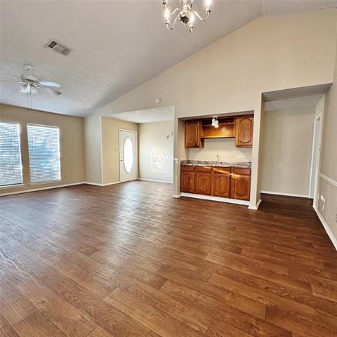 Building Photo - 2633 Ladywood Dr