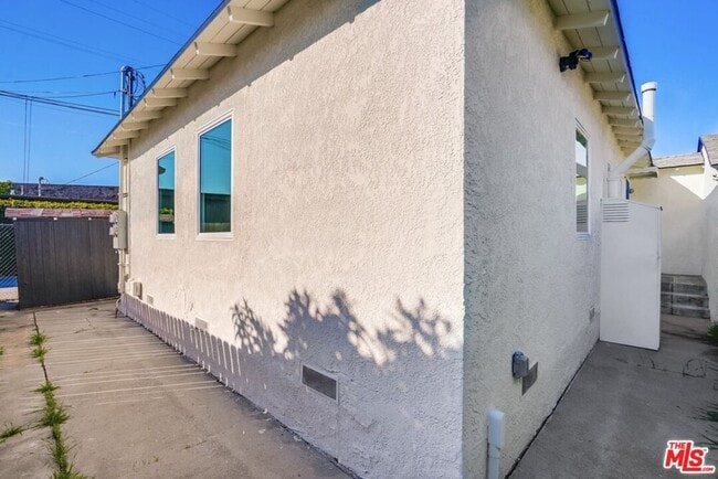 Building Photo - 11310 Argan Ave