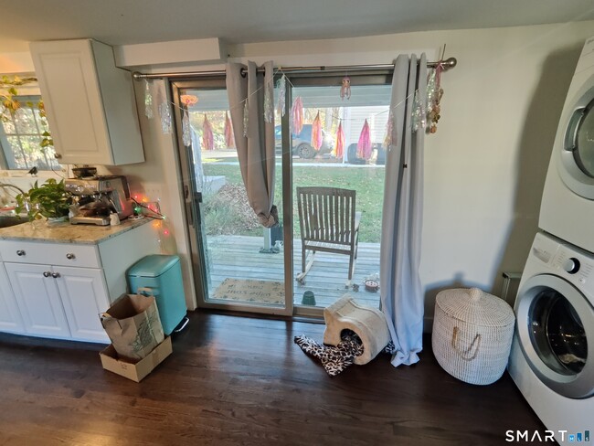 Building Photo - 19 East St