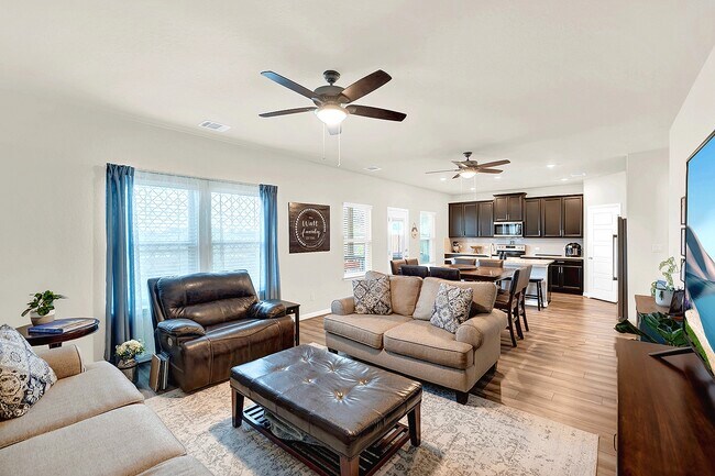 Building Photo - 339 Quinton Bnd