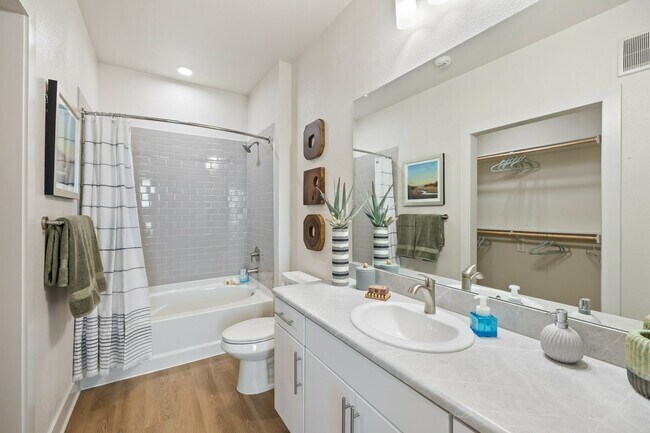 Building Photo - Incredible Savings: Up to 2 Months Rent-Free
