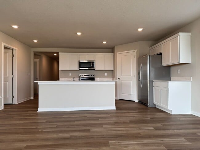 Building Photo - Never-Lived-In 4-Bedroom Ranch with Finished Basement Near Offutt AFB