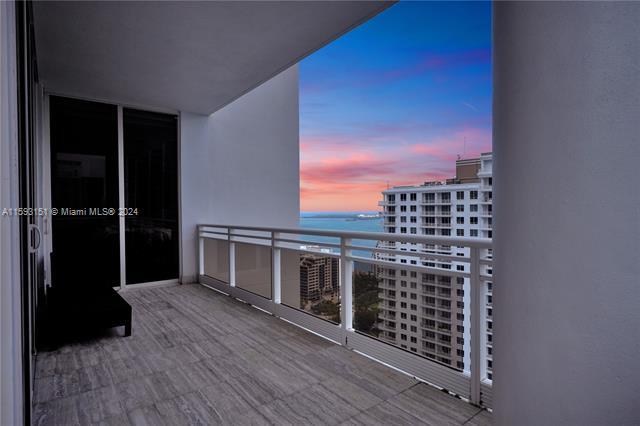 Building Photo - 901 Brickell Key Blvd