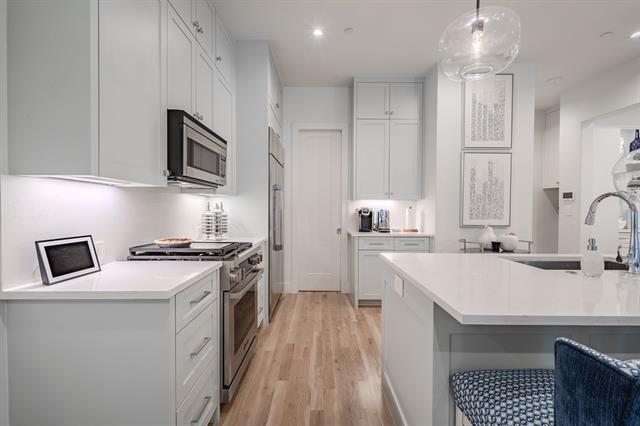 Building Photo - 4514 Fairway Ave