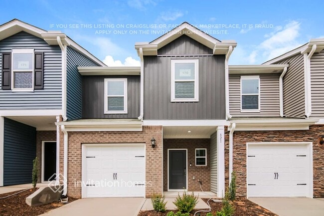 Building Photo - 821 Holiday Pk Ln