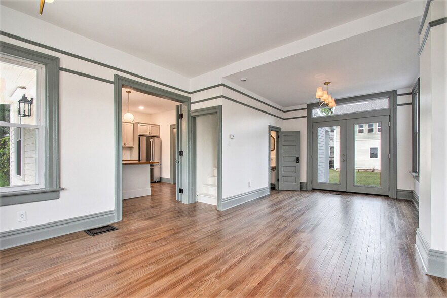 Building Photo - 523 W Marion St