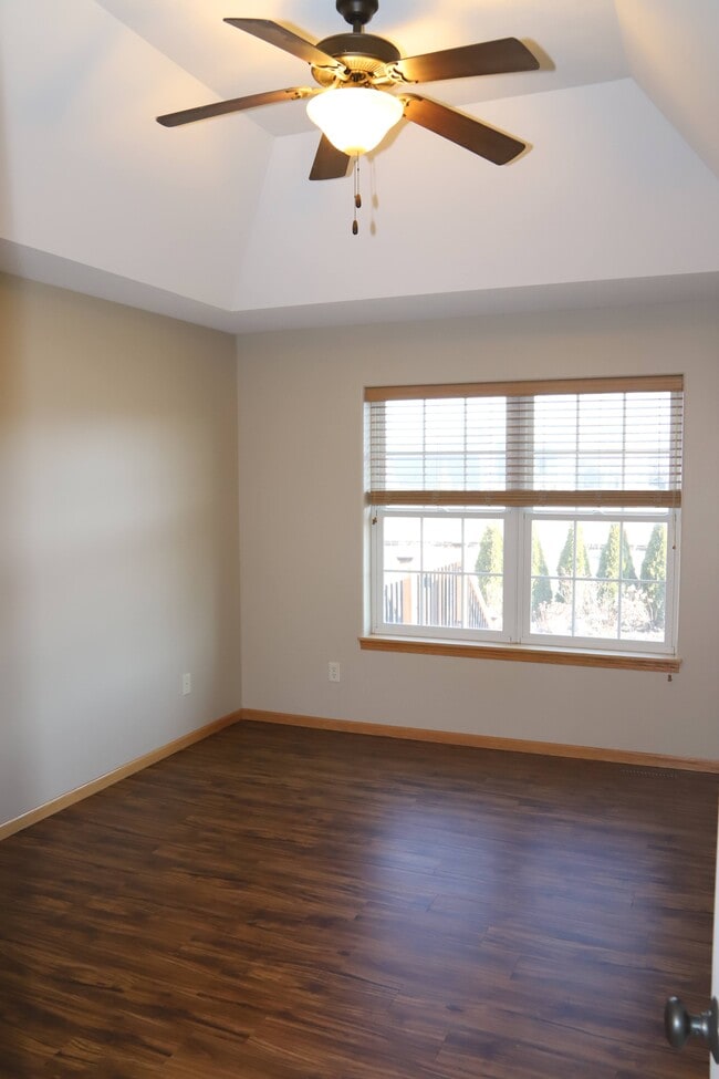 Building Photo - 1160 Winchester Ln