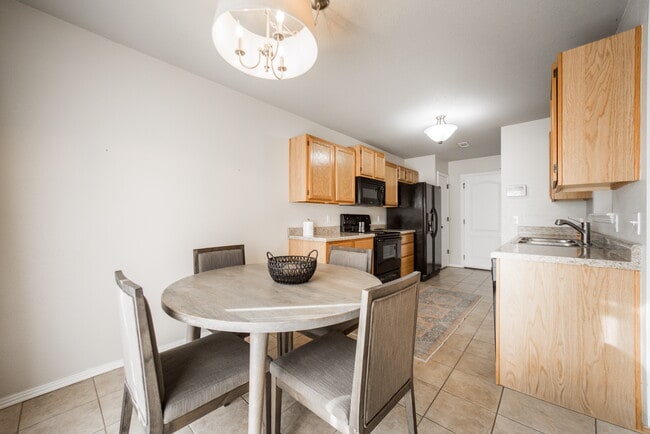 Building Photo - 4357 Beacon Ct