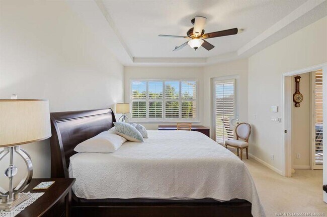 Building Photo - 2371 SW Carriage Hill Terrace