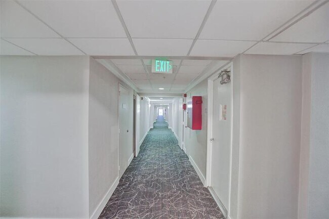 Building Photo - 19390 Collins Ave