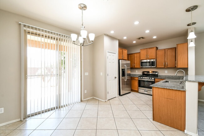 Building Photo - 7205 W Jones Ave