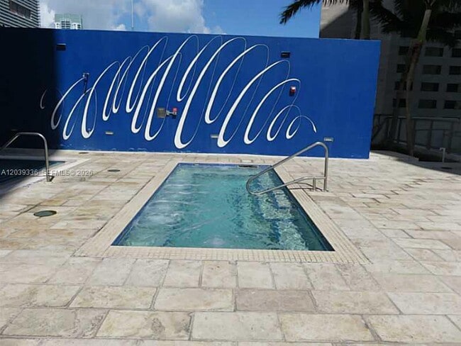 Building Photo - 325 S Biscayne Blvd