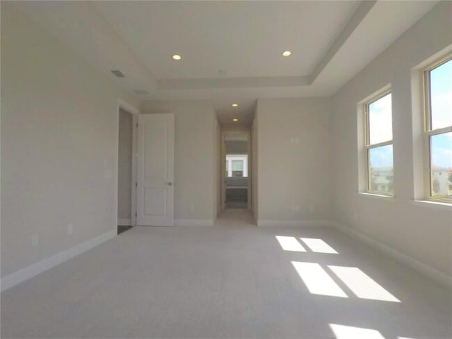 Building Photo - 15738 Shorebird Ln