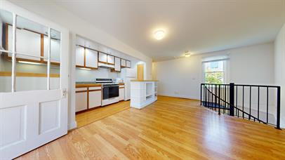 Building Photo - Bright 2BR/2BA in Russian Hill – Steps fro...