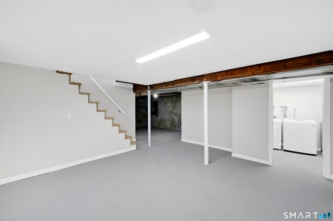 Building Photo - 23 Bancroft Rd