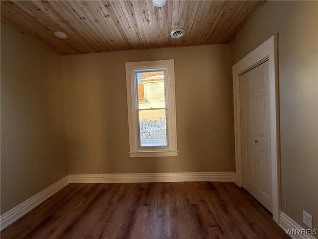 Building Photo - 336 Germania St