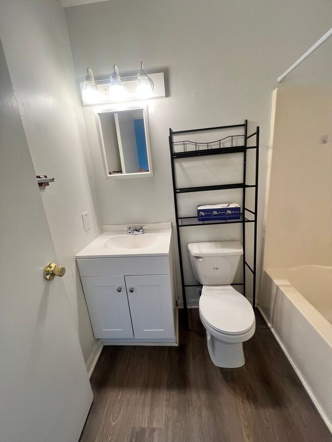 Building Photo - Great Duplex for Rent