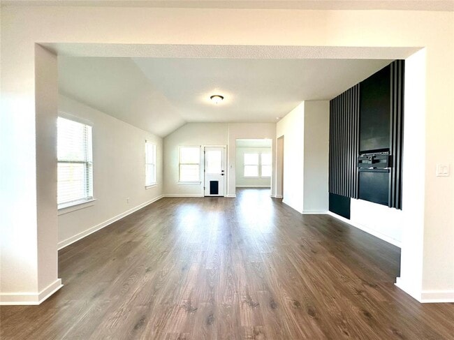 Building Photo - 336 Chaste Tree Dr