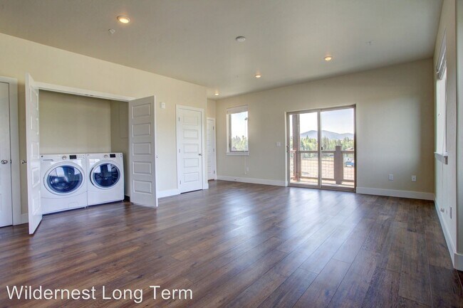 Building Photo - 384 Dillon Ridge Rd