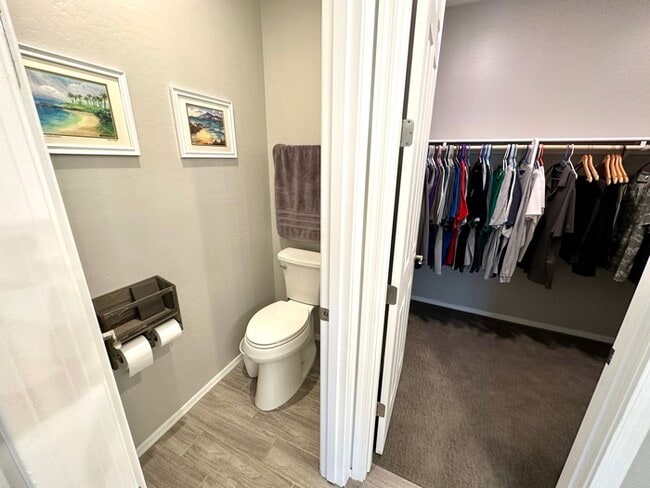 Building Photo - Massive RV Garage plus fantastic floorplan in Casa Vista