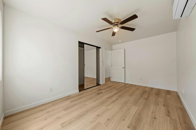 Building Photo - 6165 Severin Dr