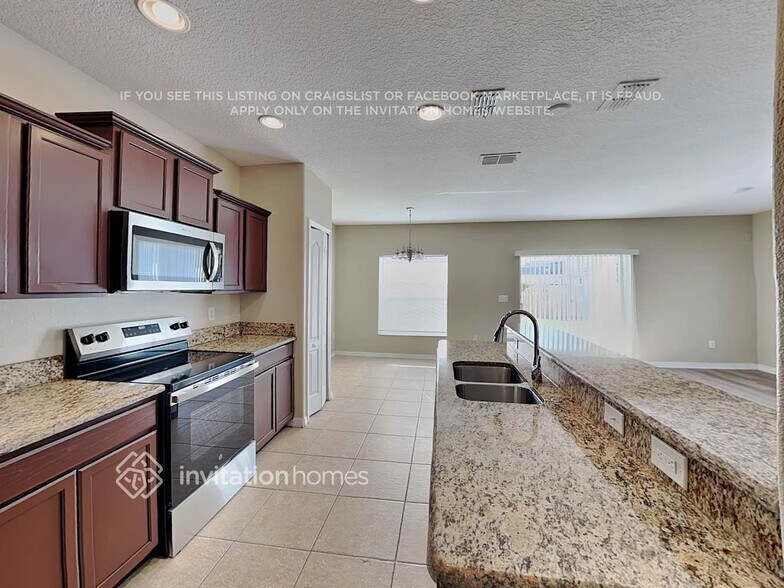 Building Photo - 526 Laguna Mill Dr