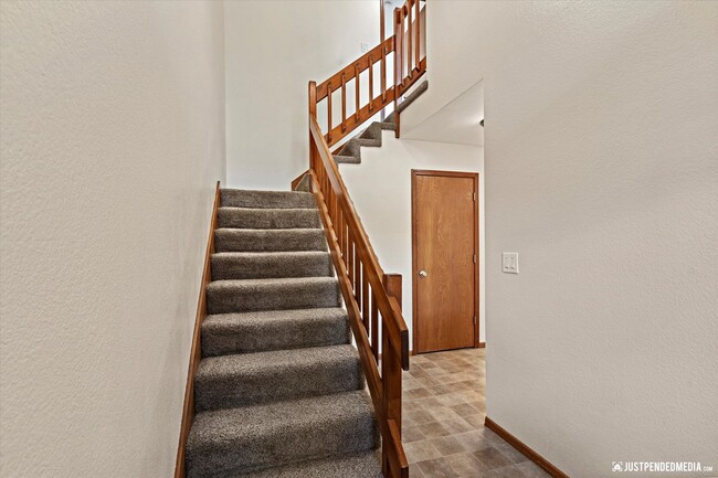 Building Photo - Modern Southside Duplex