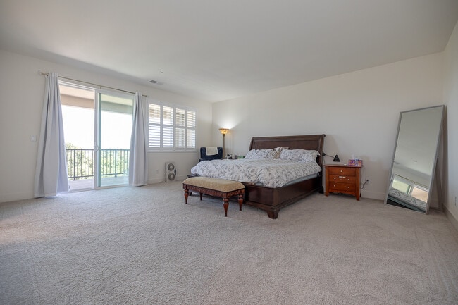 Building Photo - 1381 Porpor Ct